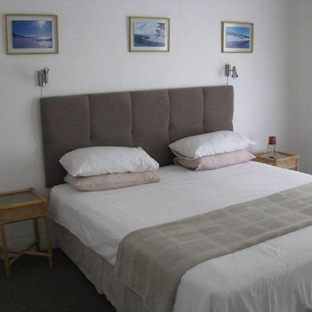 Bed and Breakfast Sounds Of The Sea East London Exterior foto